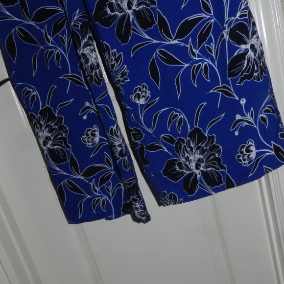 Land of The Free Floral Jumpsuit - Picture 4 of 8